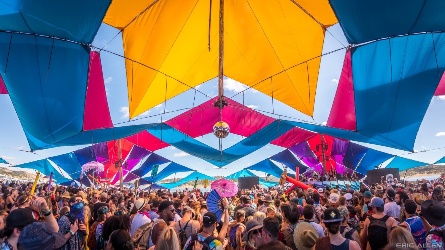 EDM Festivals The 20 Best Electronic Music Festivals in the USA [2020]