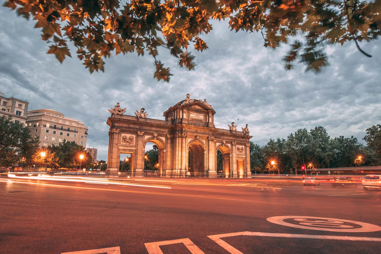 Puerta de Alcal Brasilian-platser att besöka i Madrid