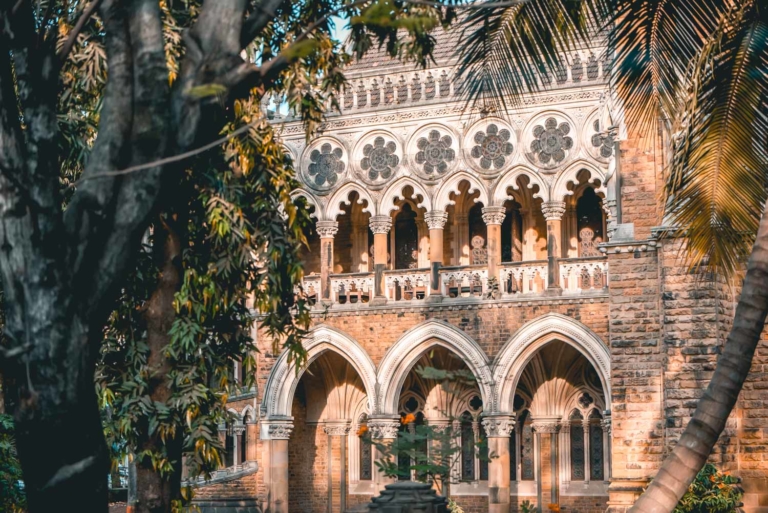 The 20 Coolest & Best Airbnbs In Mumbai, India For A Perfect Visit