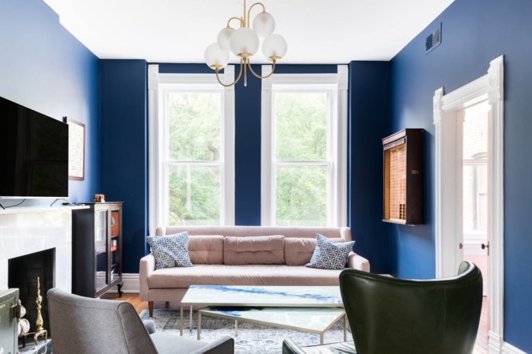 12 Coolest & Best Airbnbs in Chicago (Unique & Luxury Rentals)