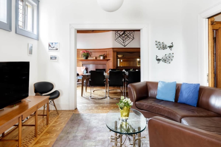 12 Coolest & Best Airbnbs In Chicago (Unique & Luxury Rentals)