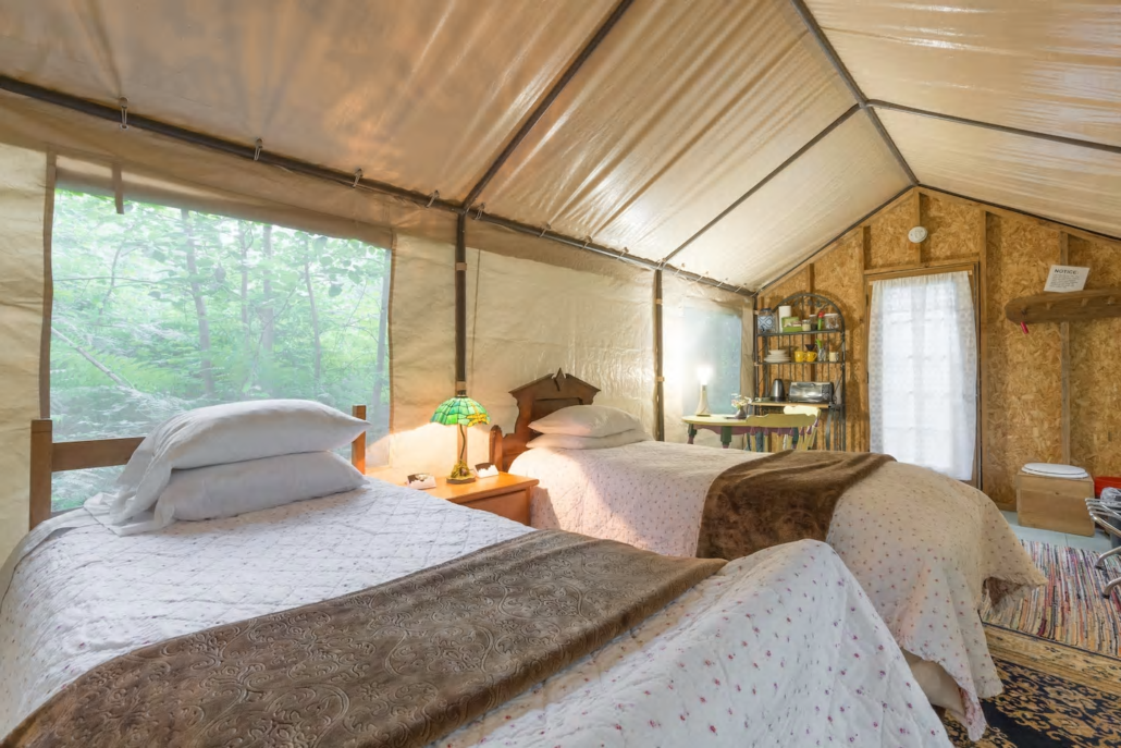 TOP 20 Glamping Washington Sites For Your Bucket List (2023)