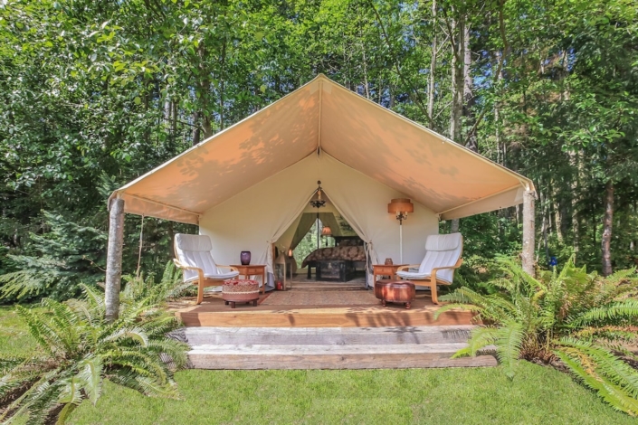 TOP 20 Glamping Washington Sites For Your Bucket List (2023)