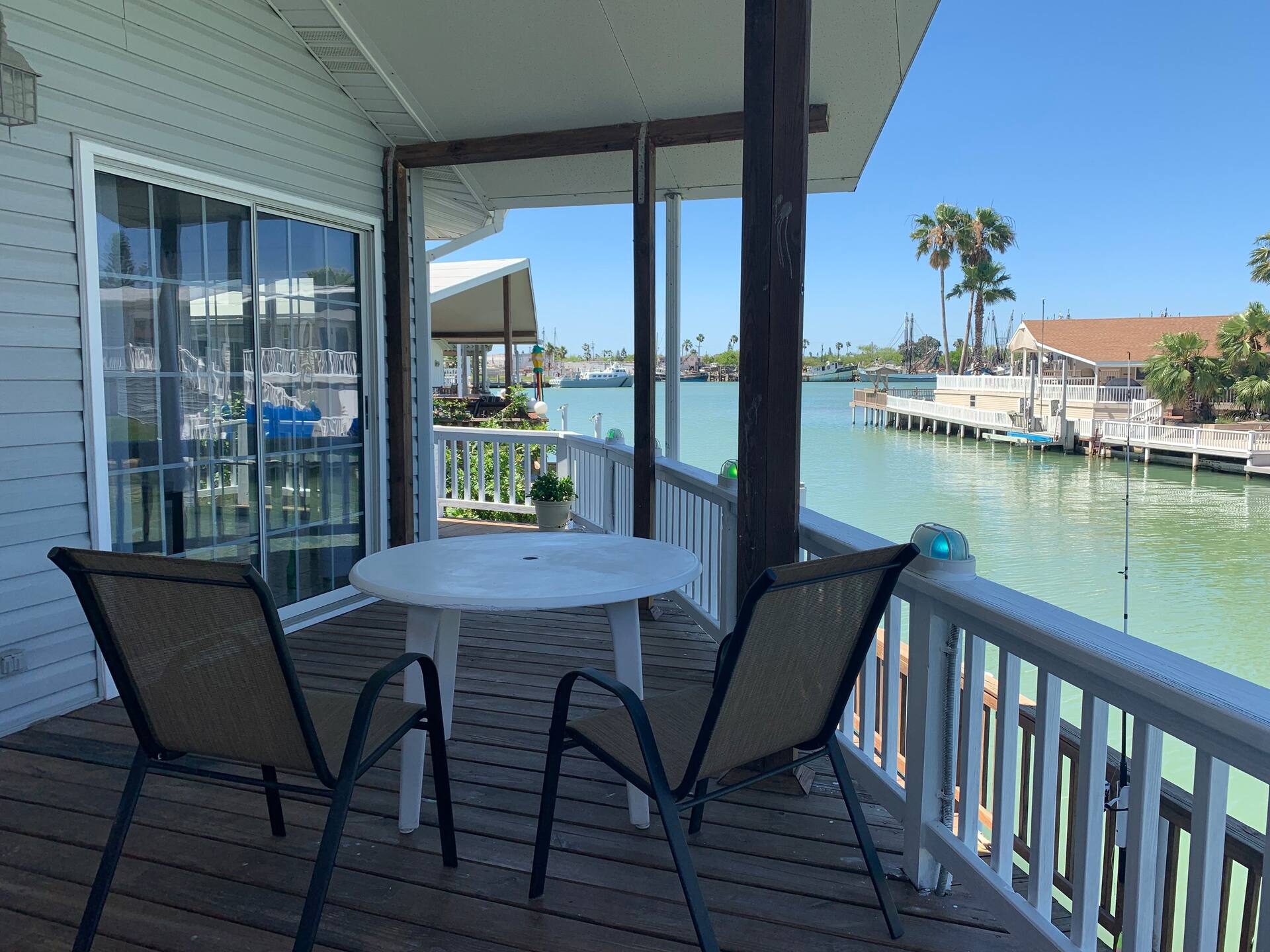 17 BEST Airbnb South Padre Island Rentals To Stay in 2022 [Updated]