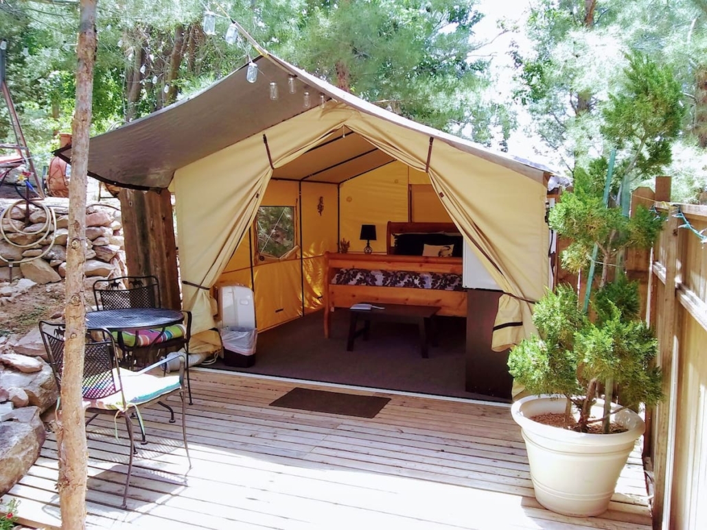 20 Best Glamping Utah Getaways In Zion, Moab & More (2023)