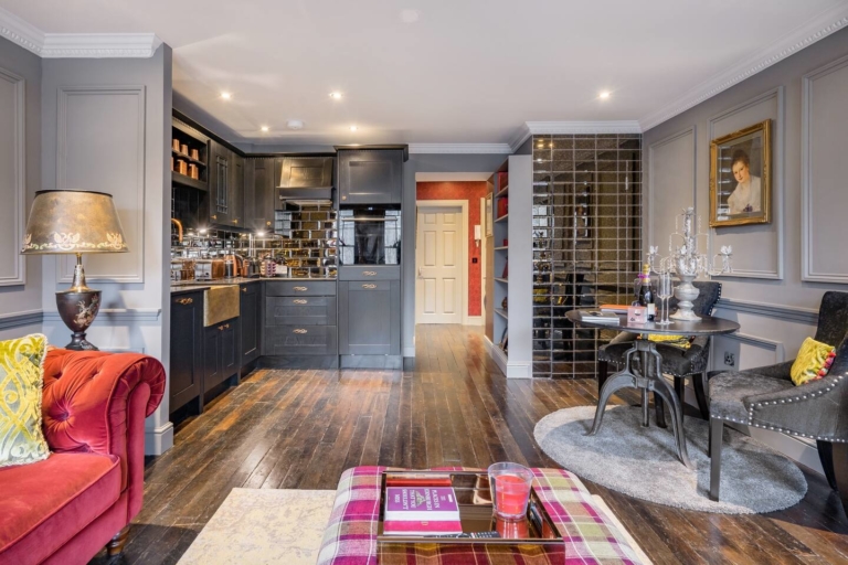 15 Best Airbnbs In Edinburgh, Scotland: Top Rentals In 2022