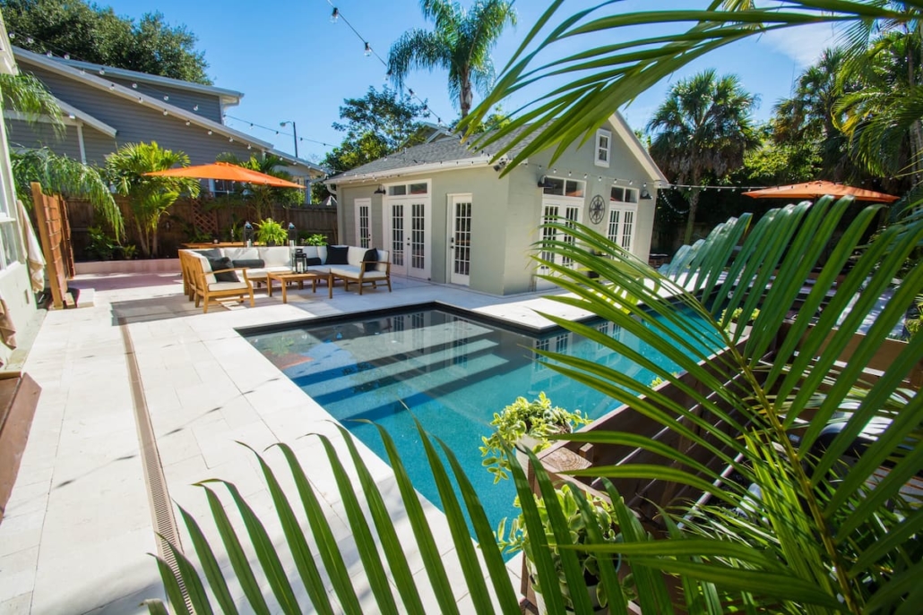 19 Best Airbnbs In Orlando, Florida | Unique, Luxury & Cool Rentals