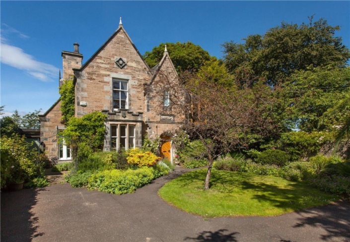 15 Best Airbnbs In Edinburgh, Scotland: Top Rentals In 2022