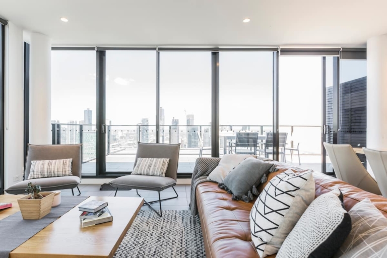 17 Best Airbnbs in Melbourne, Australia • CBD, St Kilda, Fitzory