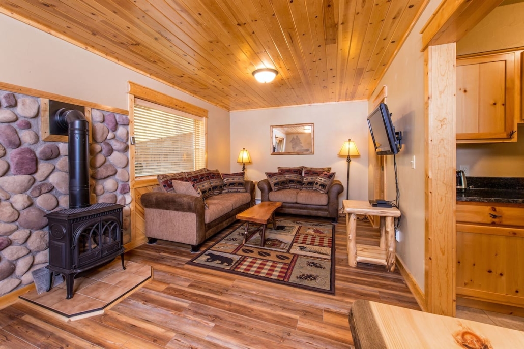 17 Best Airbnbs in Estes Park, Colorado (2021 Edition)