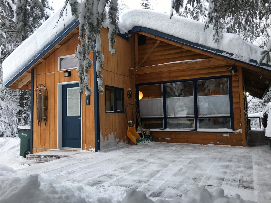 Best Of Airbnb Alaska | 14 STUNNING Cabins, Homes & Rentals