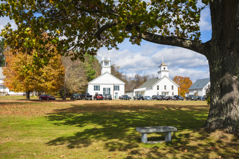 15 Best Airbnbs In Vermont (Cabins, Cottages & Unique Stays)