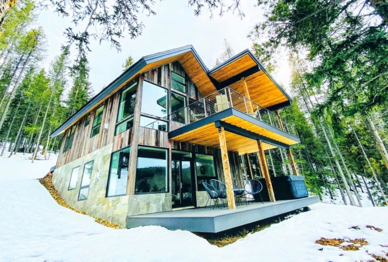 TOP 15 Luxury Cabins In Colorado To Rent In 2023   Luxury Cabins In Colorado With Hot Tub And Porch 768x519 