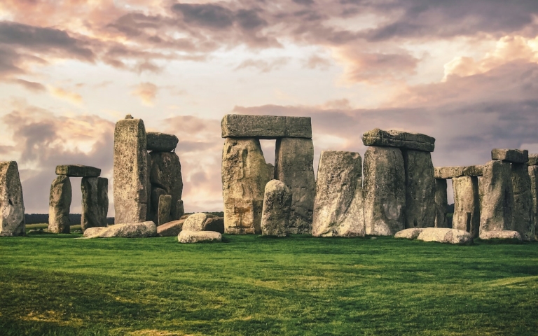 18 Famous Landmarks in the UK To Visit Before You Die